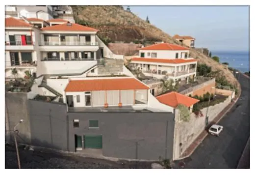 הוילה פונשל The View Madeira בית נופש